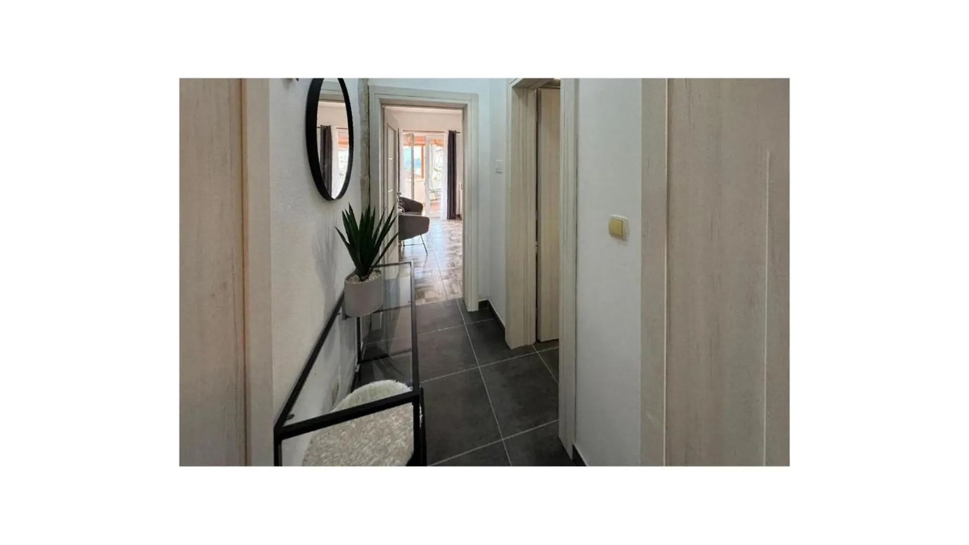 Stunning Apartment In Trogir With Wifi Kroatien